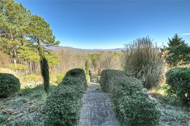 100 Foxpaw Leaf Court, Ellijay, GA 30536