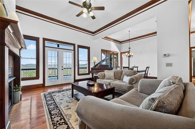 100 Foxpaw Leaf Court, Ellijay, GA 30536