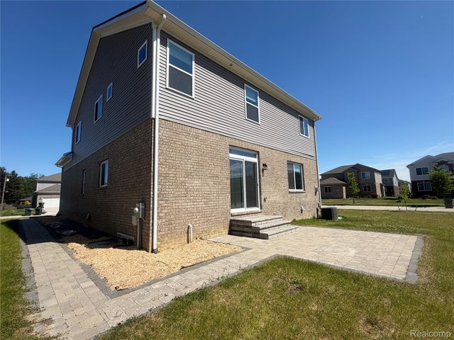 33259 Blue Spruce Drive, Sterling Heights, MI 48310