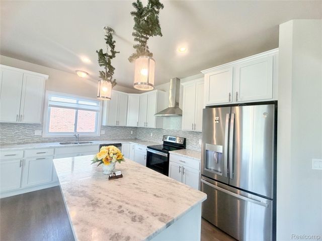 33259 Blue Spruce Drive, Sterling Heights, MI 48310