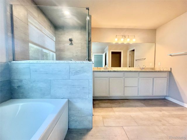 33259 Blue Spruce Drive, Sterling Heights, MI 48310
