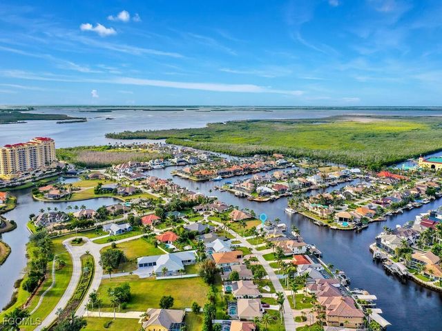 1437 SW 57th ST, Cape Coral, FL 33914