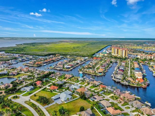 1437 SW 57th ST, Cape Coral, FL 33914