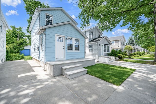 532 Washington Avenue, West Hempstead, NY 11552