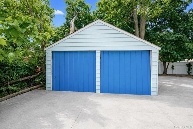 532 Washington Avenue, West Hempstead, NY 11552
