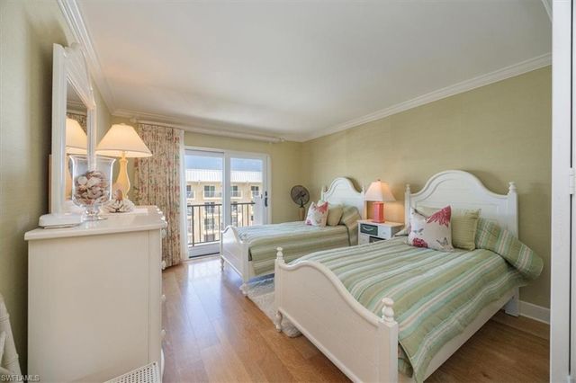 2900 Gulf Shore BLVD N # 406, Naples, FL 34103