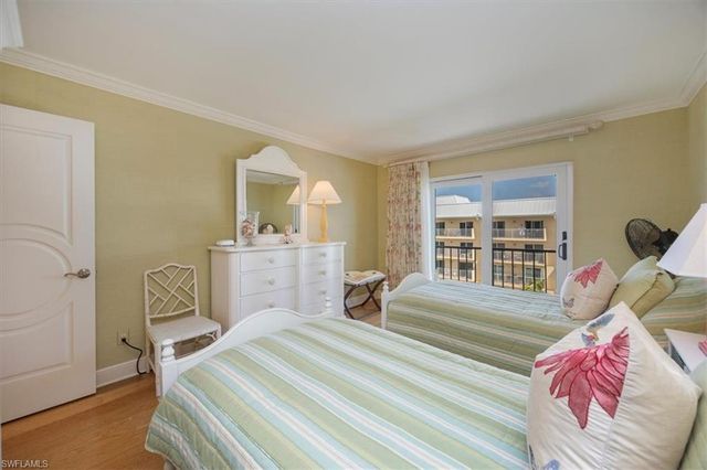 2900 Gulf Shore BLVD N # 406, Naples, FL 34103