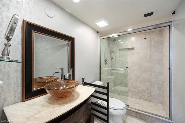 2900 Gulf Shore BLVD N # 406, Naples, FL 34103