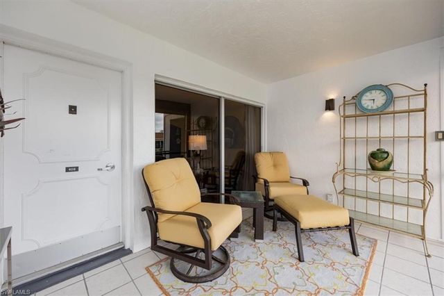 2900 Gulf Shore BLVD N # 406, Naples, FL 34103