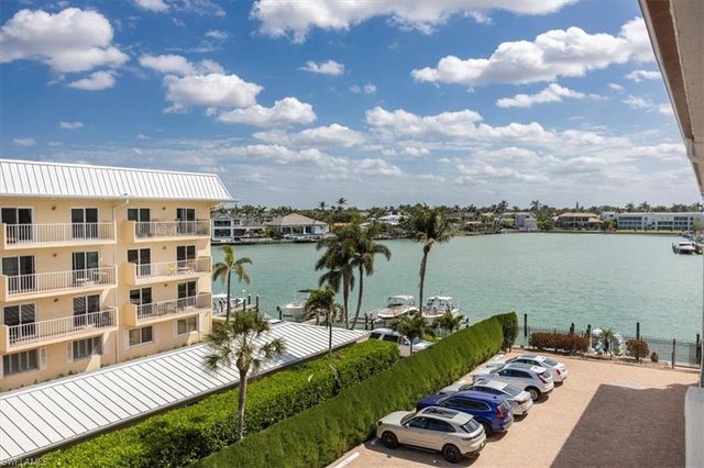 2900 Gulf Shore BLVD N # 406, Naples, FL 34103