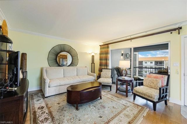 2900 Gulf Shore BLVD N # 406, Naples, FL 34103