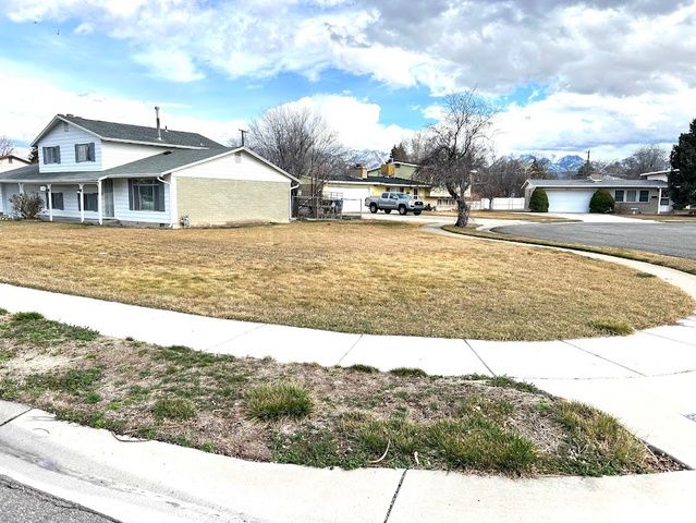 3887 S HALLMARK DR, West Valley City, UT 84119