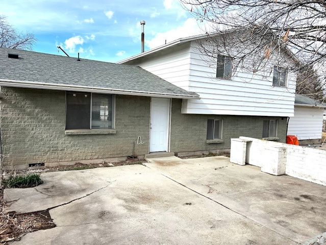 3887 S HALLMARK DR, West Valley City, UT 84119