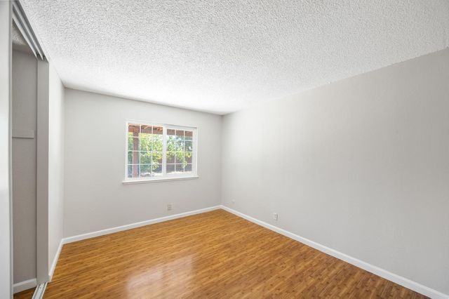 7890 Tierra Glen Way, Sacramento, CA 95828
