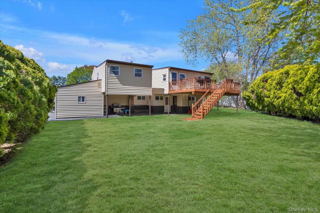 25 Deville Drive, Selden, NY 11784