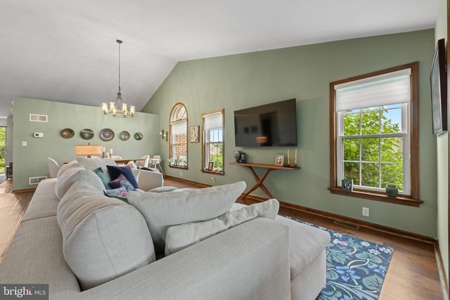 85 ASCOT DR, Elverson, PA 19520