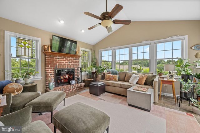 85 ASCOT DR, Elverson, PA 19520