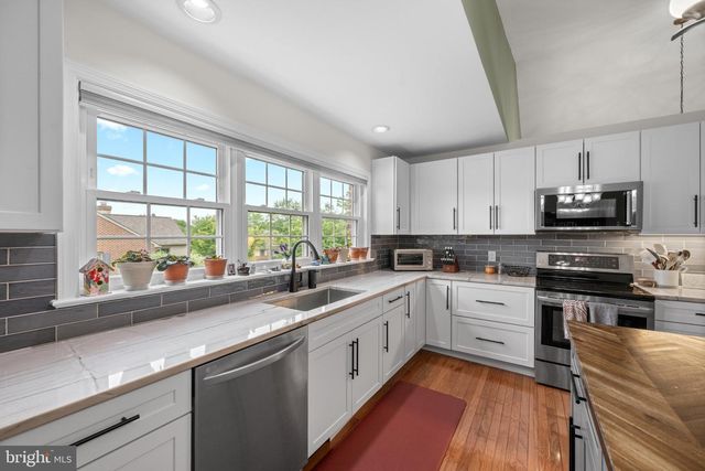 85 ASCOT DR, Elverson, PA 19520