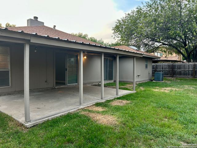 8338 New World, San Antonio, TX 78239
