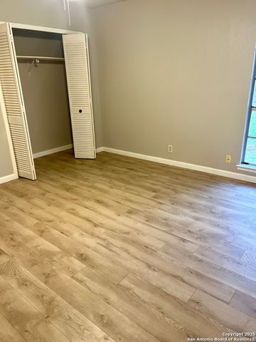 8338 New World, San Antonio, TX 78239