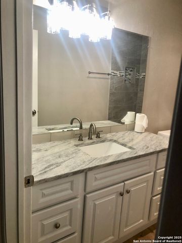 8338 New World, San Antonio, TX 78239