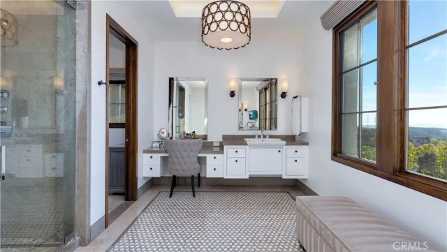 2 Thomas Road, Ladera Ranch, CA 92694