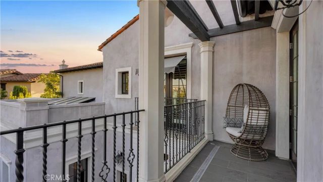 2 Thomas Road, Ladera Ranch, CA 92694