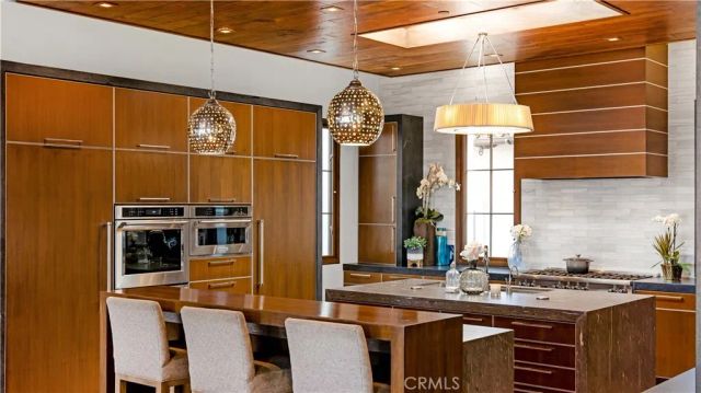 2 Thomas Road, Ladera Ranch, CA 92694