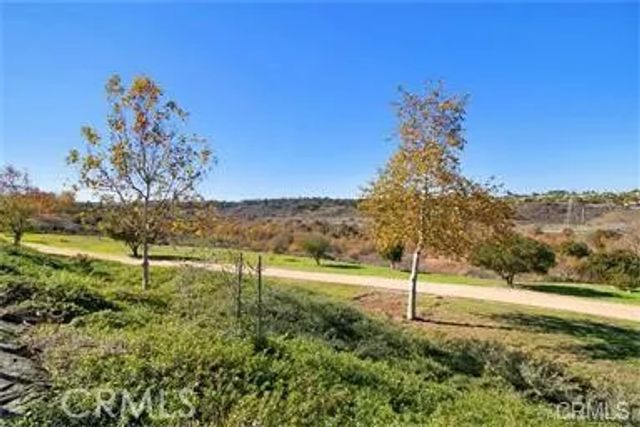 2 Thomas Road, Ladera Ranch, CA 92694