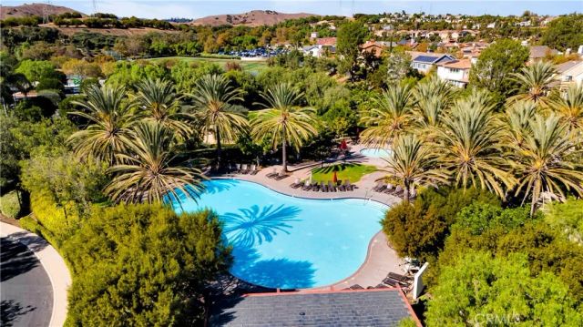 2 Thomas Road, Ladera Ranch, CA 92694