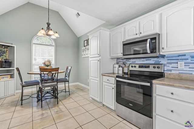 209 Duke Lane, Kathleen, GA 31047