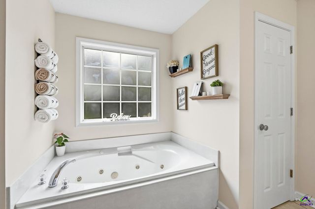 209 Duke Lane, Kathleen, GA 31047