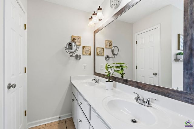 209 Duke Lane, Kathleen, GA 31047