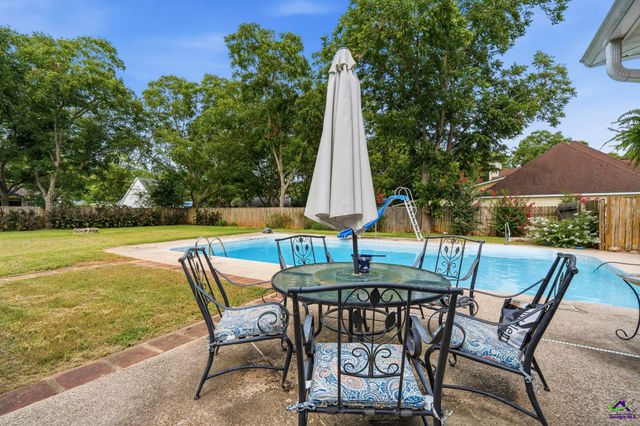 209 Duke Lane, Kathleen, GA 31047