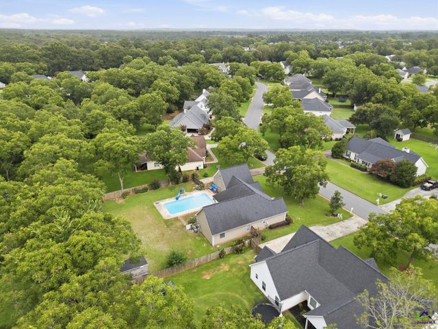 209 Duke Lane, Kathleen, GA 31047