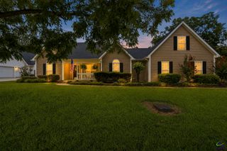 209 Duke Lane, Kathleen, GA 31047