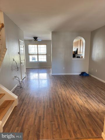 106 COUNTRY LN, Morgantown, PA 19543