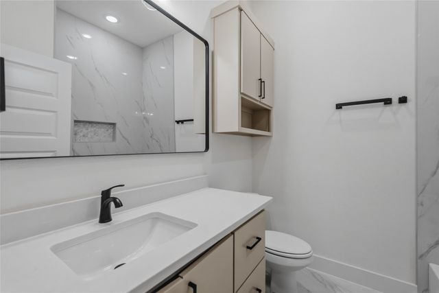 307 E Locust Street, Leonard, TX 75452