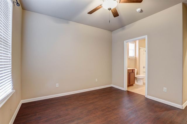 9601 Ravenwood Drive, Denton, TX 76207