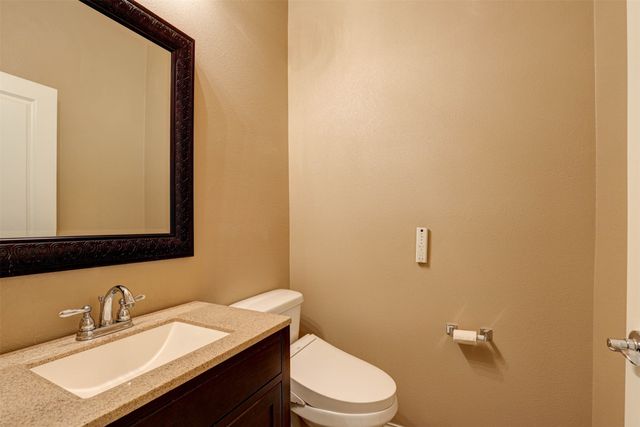 9601 Ravenwood Drive, Denton, TX 76207