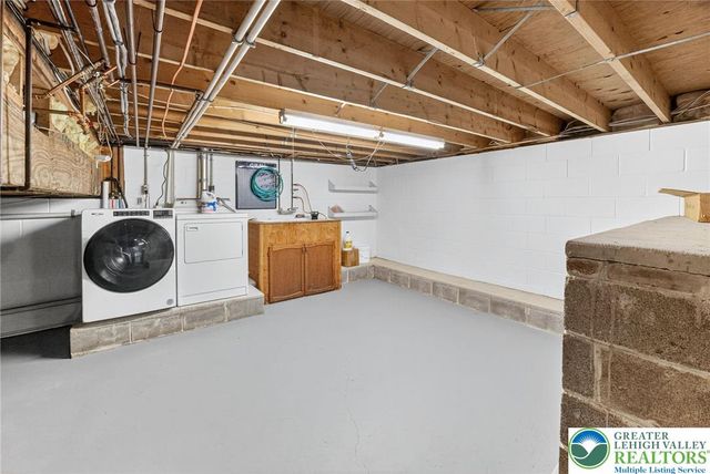 275 Sally Ann Furnace Road, Longswamp Twp, PA 19539