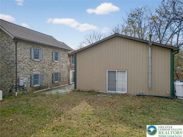 275 Sally Ann Furnace Road, Longswamp Twp, PA 19539