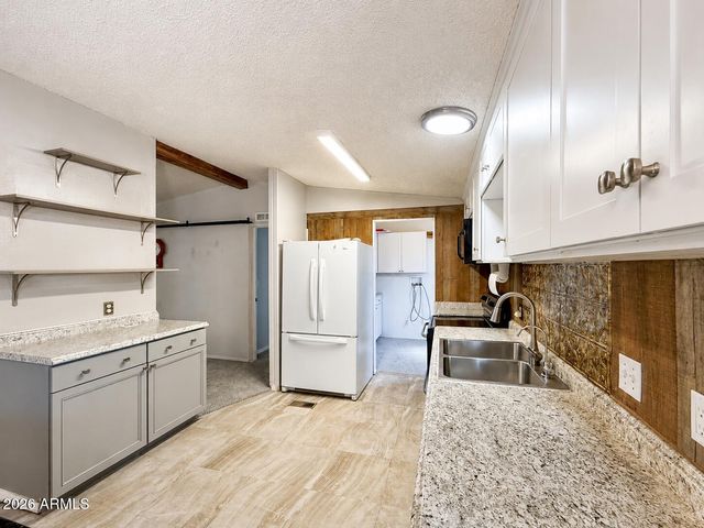 10951 N 91ST Avenue 37, Peoria, AZ 85345