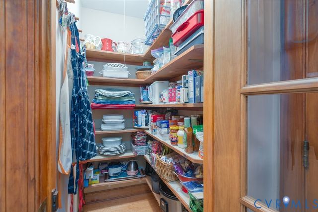 7842 Lakeforest Dr, North Chesterfield, VA 23235
