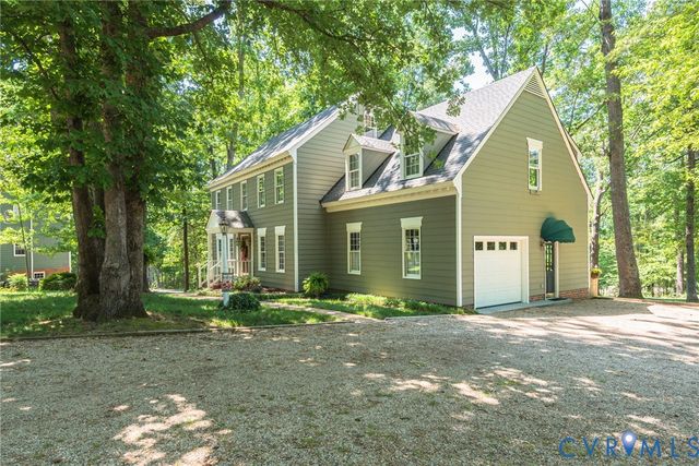 7842 Lakeforest Dr, North Chesterfield, VA 23235