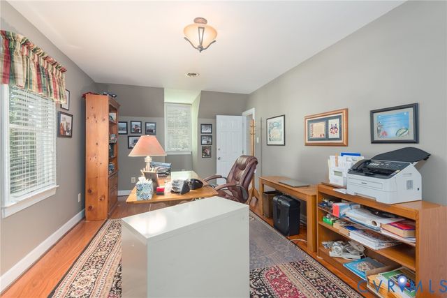 7842 Lakeforest Dr, North Chesterfield, VA 23235