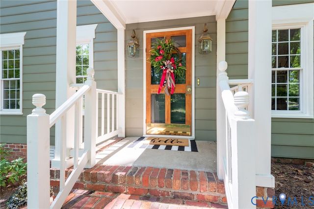 7842 Lakeforest Dr, North Chesterfield, VA 23235