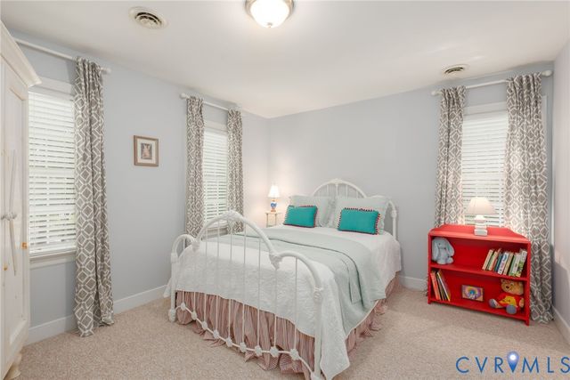 7842 Lakeforest Dr, North Chesterfield, VA 23235