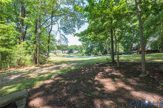 7842 Lakeforest Dr, North Chesterfield, VA 23235
