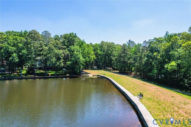 7842 Lakeforest Dr, North Chesterfield, VA 23235